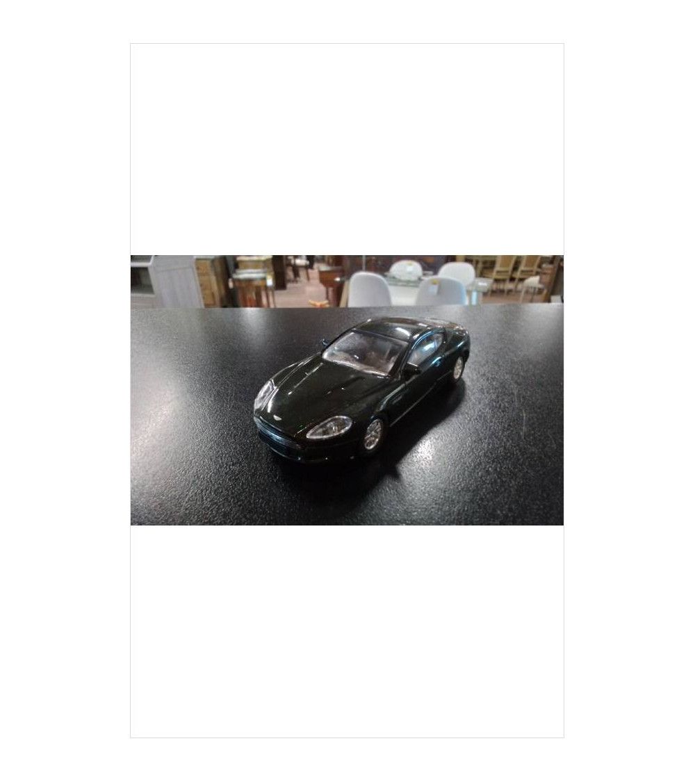 MINIATURE ASTON MARTIN SOLIDO