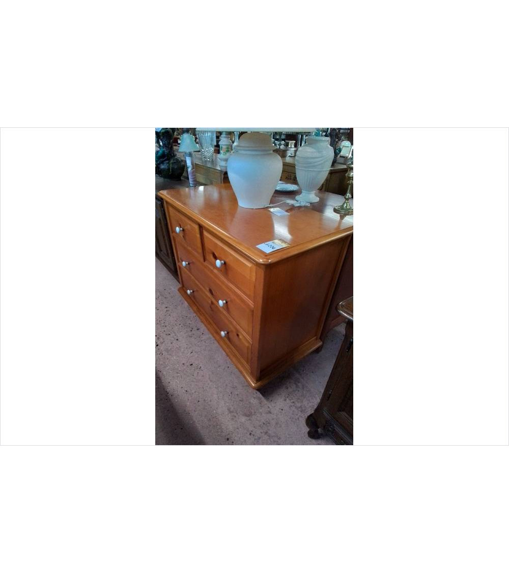COMMODE E N PIN 
