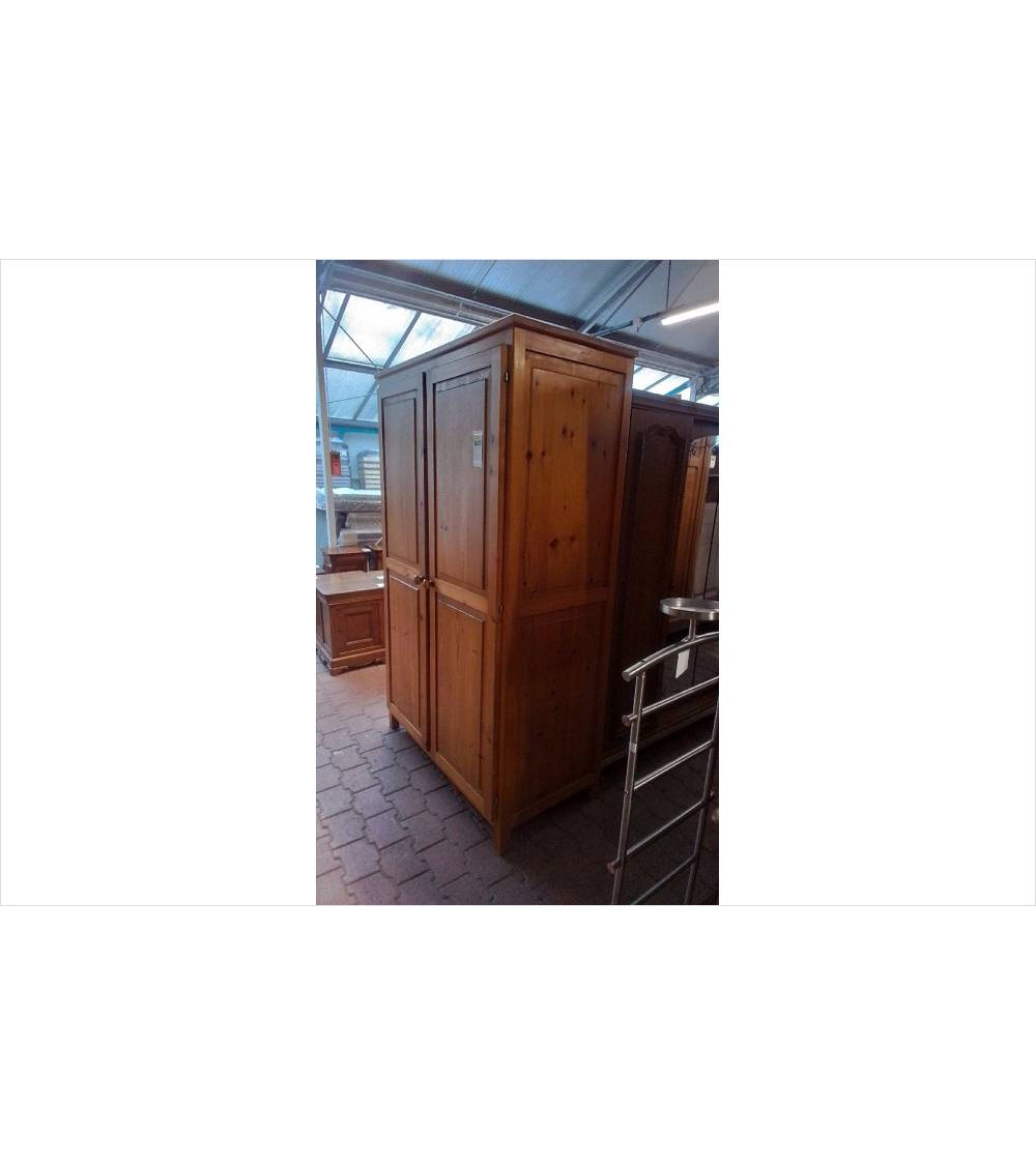 ARMOIRE EN PIN