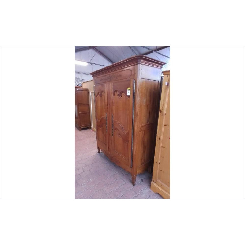 ARMOIRE STYLE LOUIS XV MERISIER 
