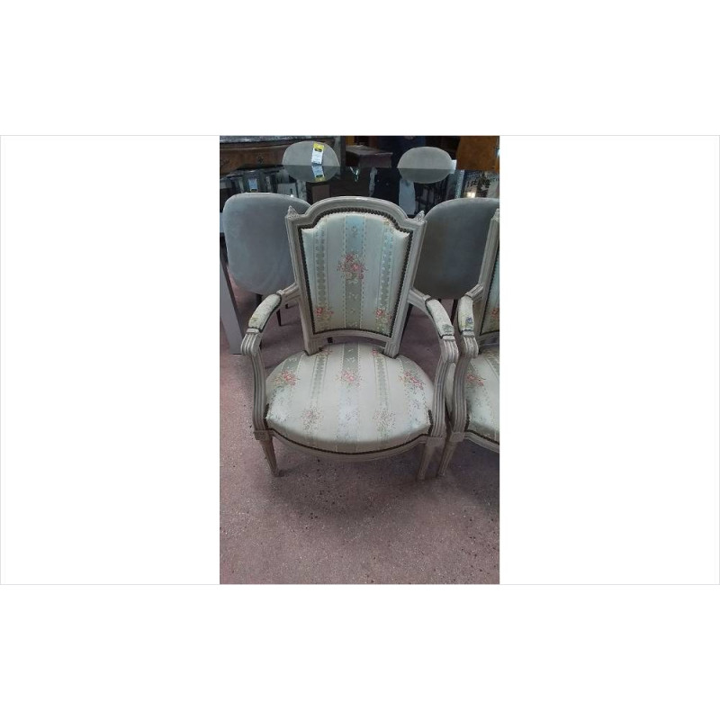 FAUTEUIL STYLE LOUIS XVI 