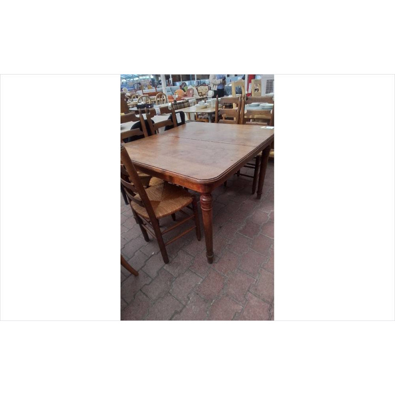 TABLE CHENE 