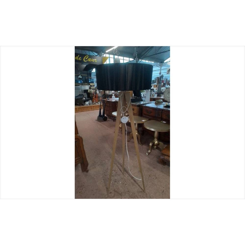 LAMPADAIRE TRIPODE 
