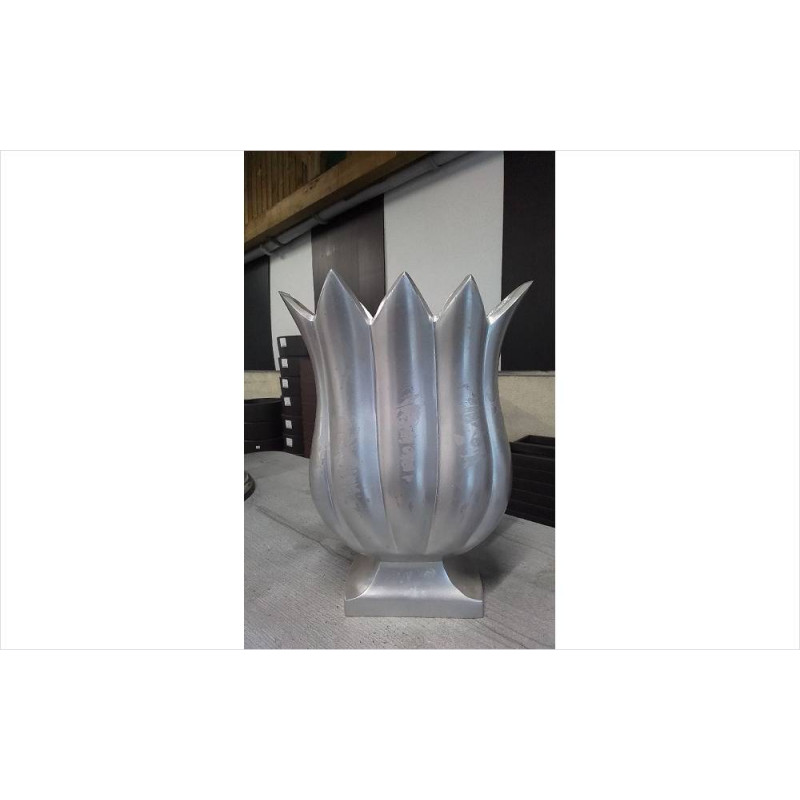 VASE ARGENTÉ 