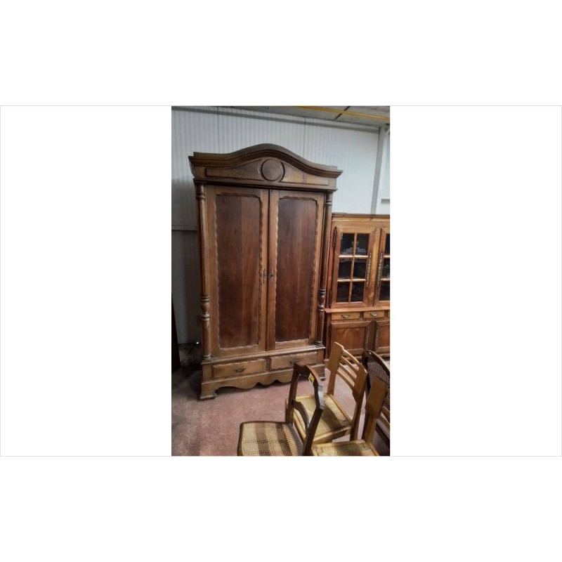 ARMOIRE 