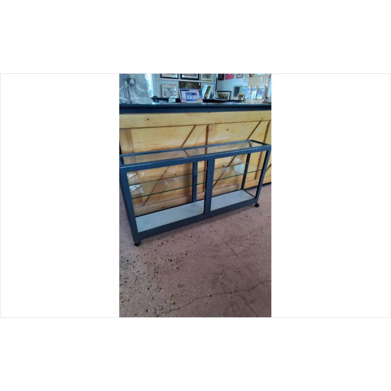 VITRINE BASSE 
