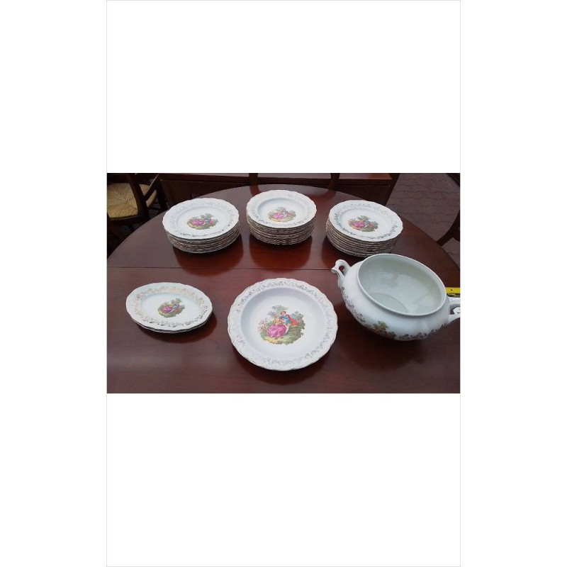 SERVICE DE TABLE PORCELAINE 