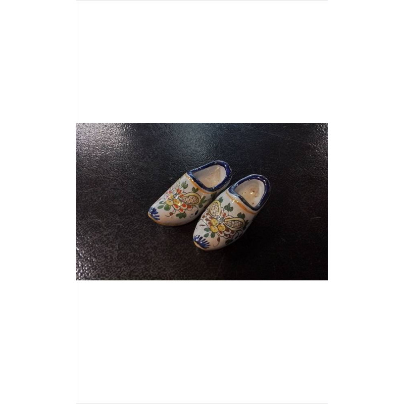 PAIRE DE SABOTS NEVERS