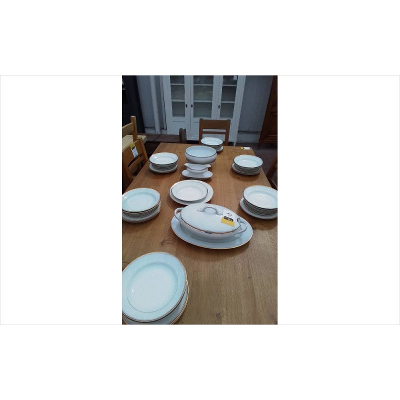 SERVICE DE TABLE 