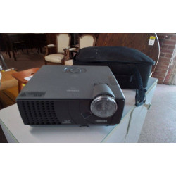 VIDÉO-PROJECTEUR TOSHIBA 