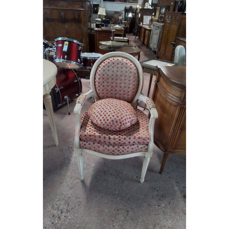 FAUTEUIL STYLE LOUIS XVI 