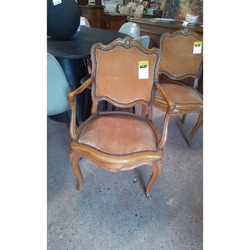 FAUTEUIL STYLE LOUIS XV 