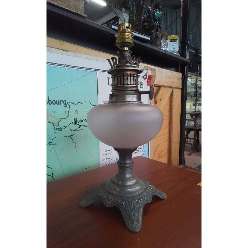 PIED DE LAMPE A PÉTROLE ÉLECTRIFIÉ 