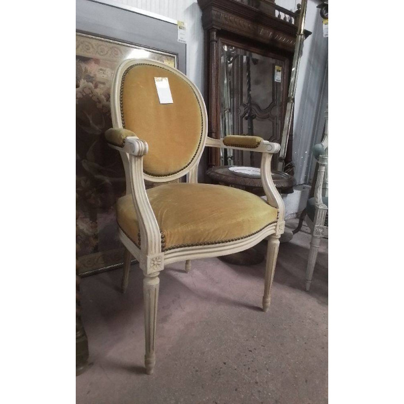 FAUTEUIL MÉDAILLON 