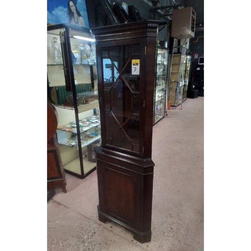 MEUBLE D’ANGLE 