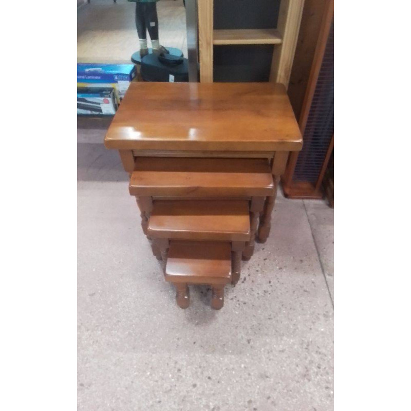 TABLE GIGOGNE 