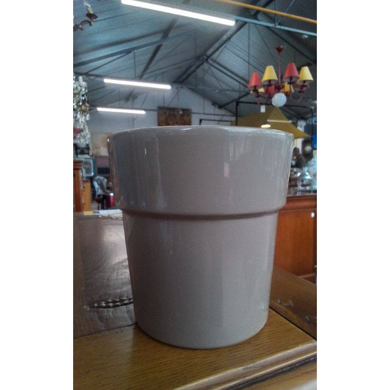 CACHE-POT 