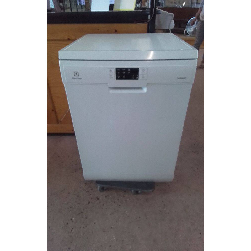 LAVE VAISSELLE ELECTROLUX 