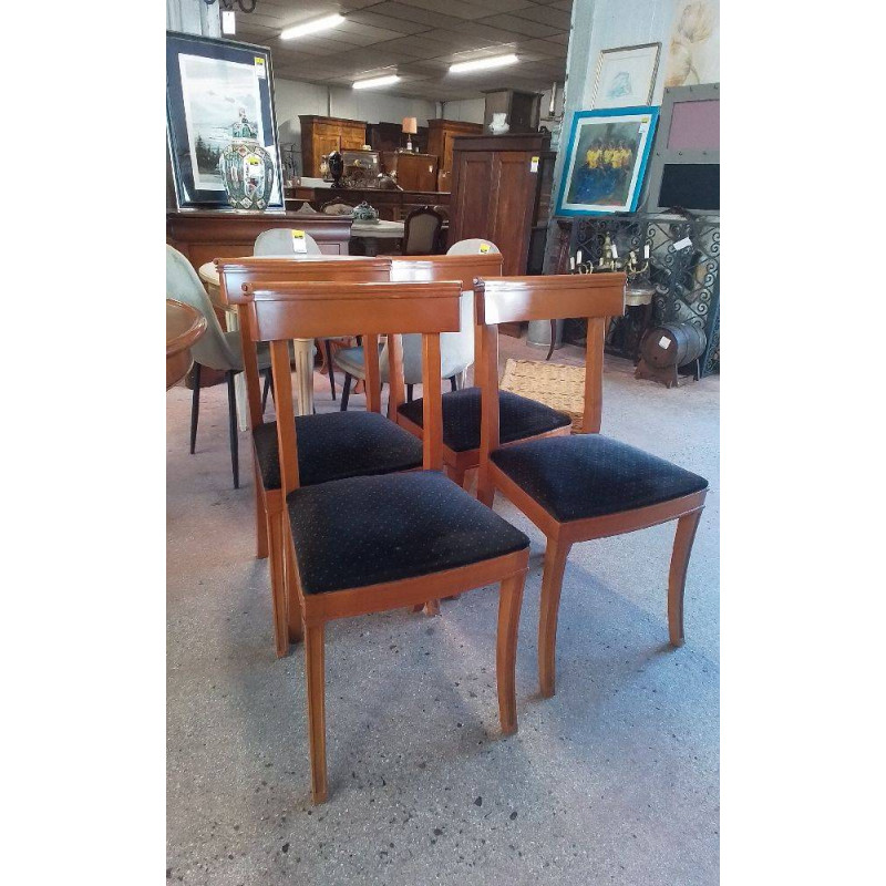 LOT DE 4 CHAISES EN L’ÉTAT 