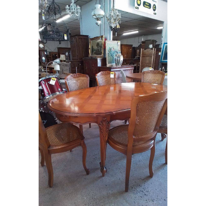 TABLE OVALE MERISIER 