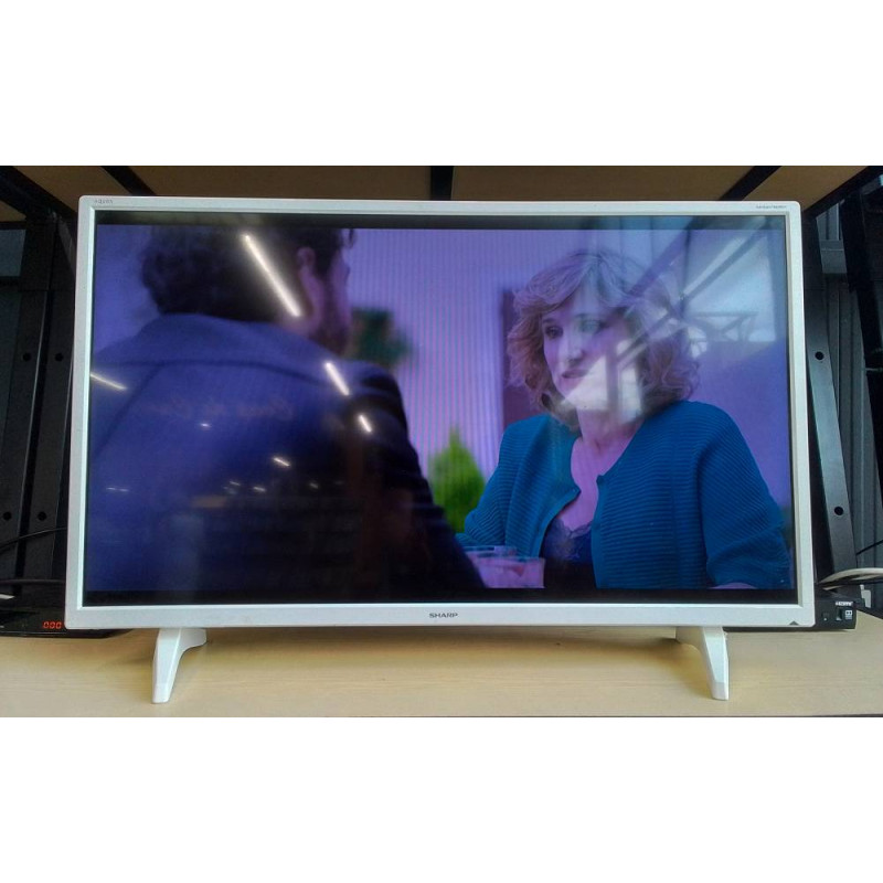TÉLÉVISEUR SHARP TNT 80 CM +  TÉLÉCOMMANDE 