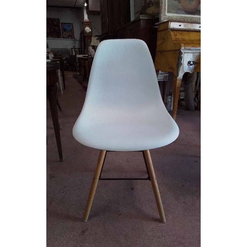 CHAISE MODERNE 