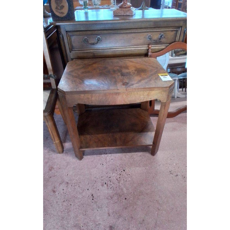 TABLE ANNÉE 50