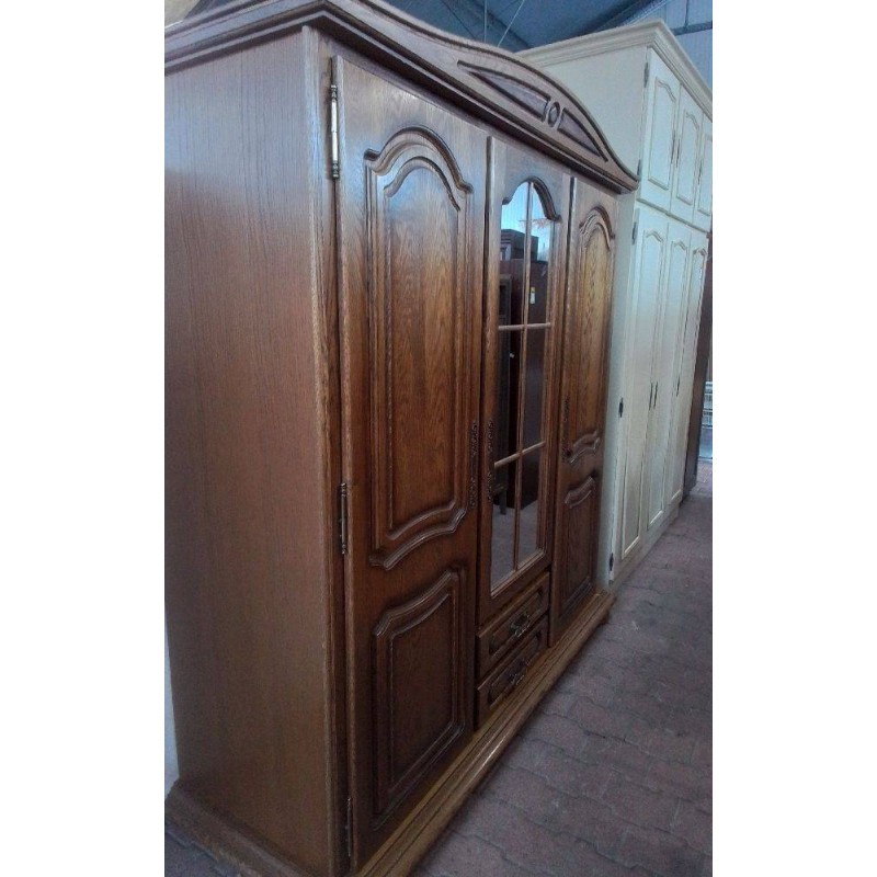ARMOIRE CHÊNE 3 PORTES EN L’ÉTAT
