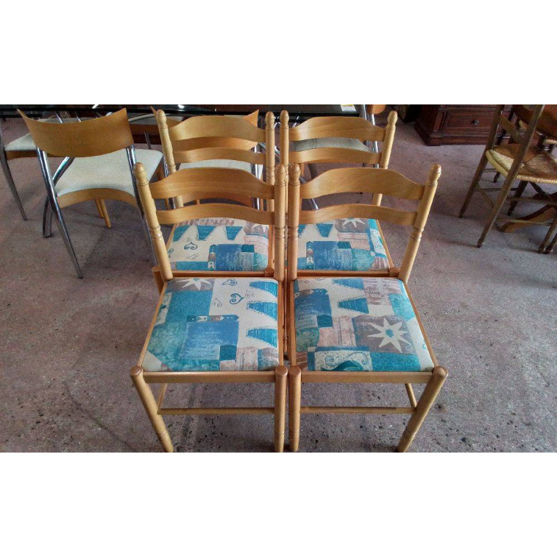 LOT DE 4 CHAISES 
