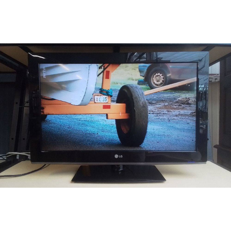 TÉLÉVISEUR LG 80CM TNT + TÉLÉCOMMANDE 