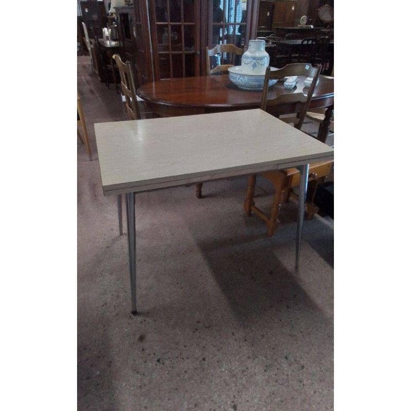 TABLE FORMICA +4 CHAISES