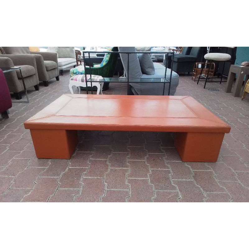 TABLE BASSE CUIR