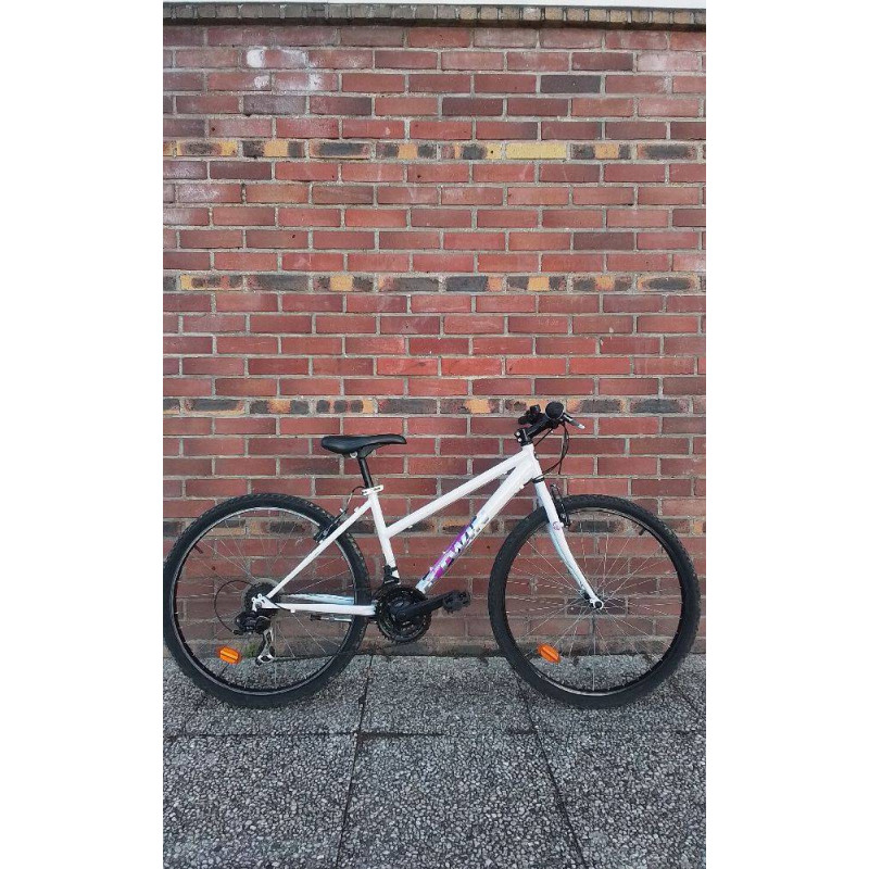 VTT FEMME BTWIN S 26.21 VITESSES