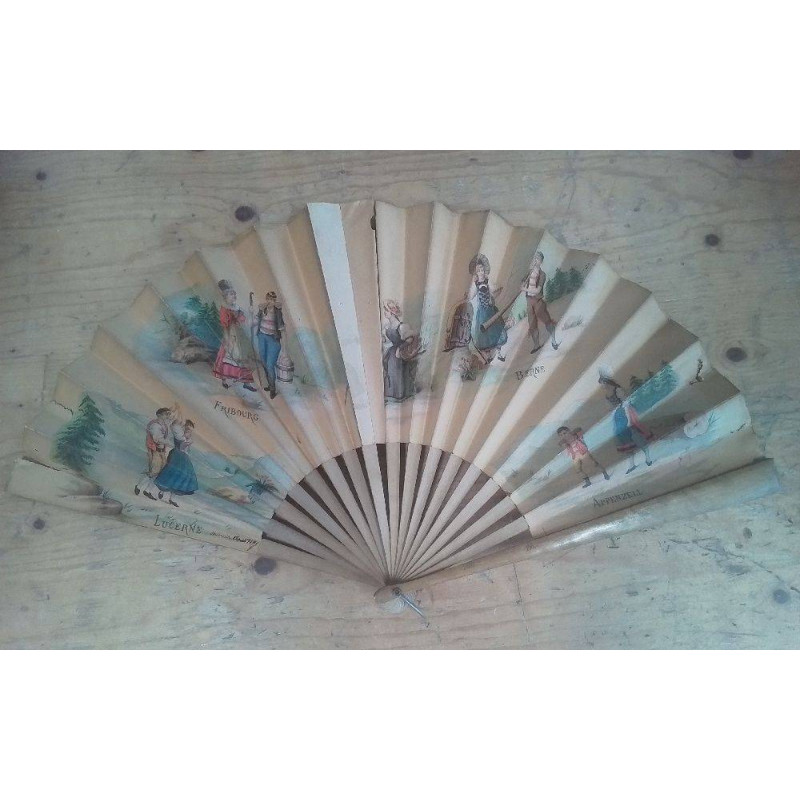 ÉVENTAIL ANCIEN 
