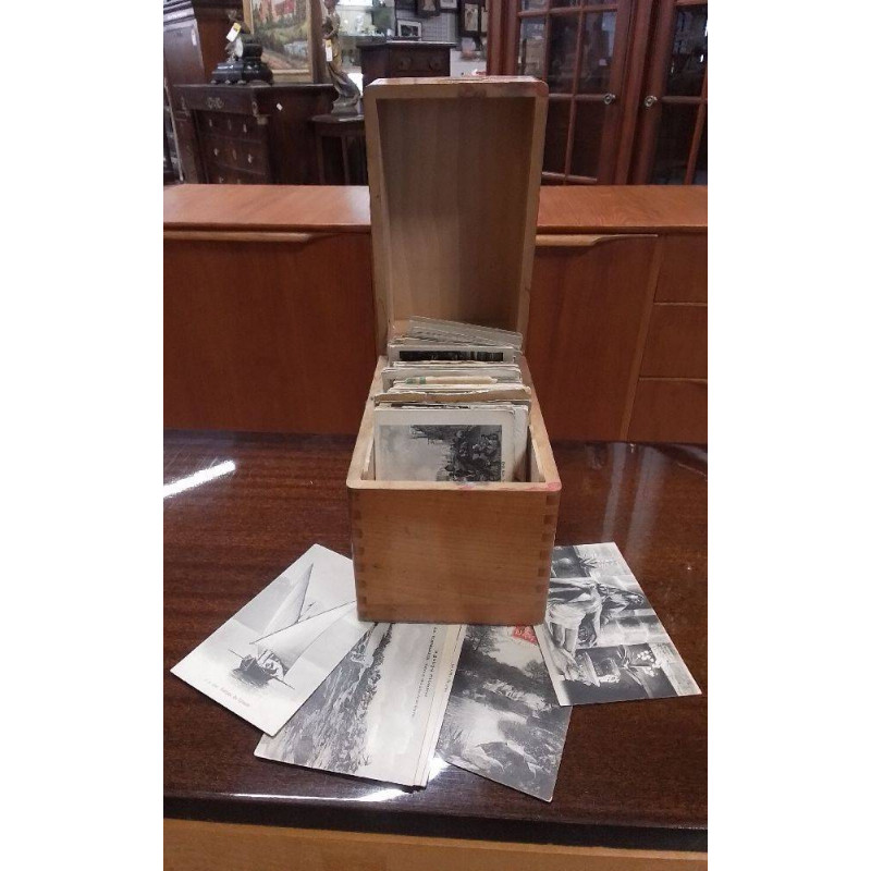 COFFRET CARTES POSTALES ANCIENNES 