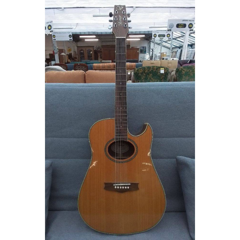 GUITARE ÉLECTRO-ACOUSTIQUE VANTAGE VS 35CE EN L’ÉTAT 