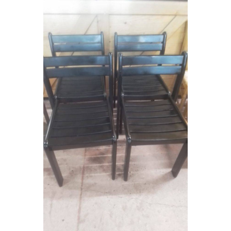 LOT DE 4 CHAISES 