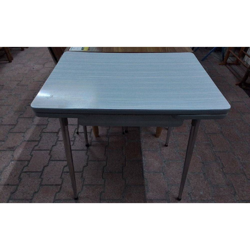 TABLE FORMICA EN L’ÉTAT 