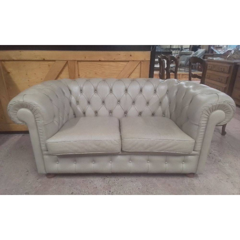 CANAPÉ CHESTERFIELD EN L’ÉTAT 