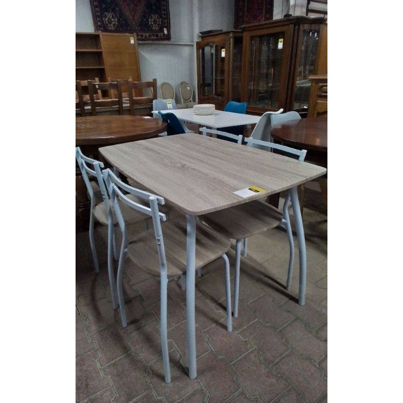 TABLE ET 4 CHAISES 