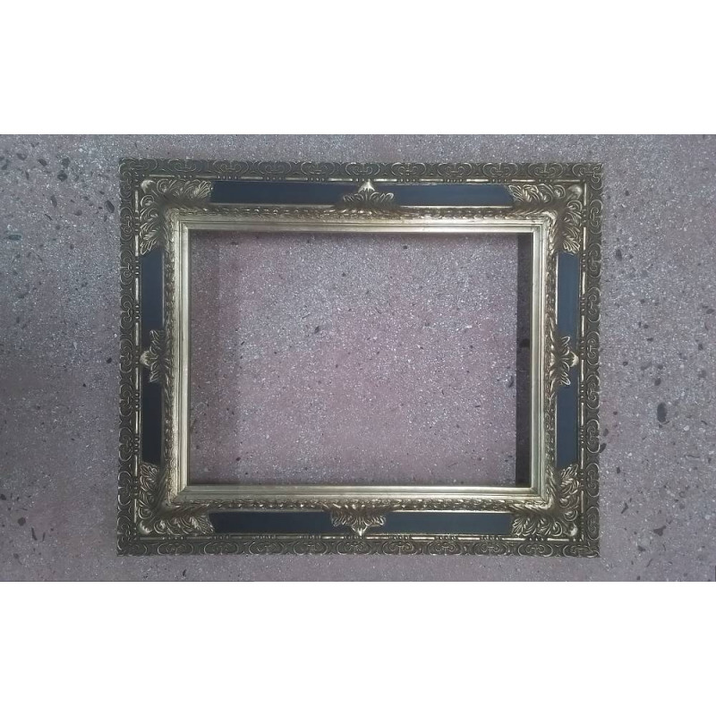 CADRE NOIR ET DORÉ 56X46