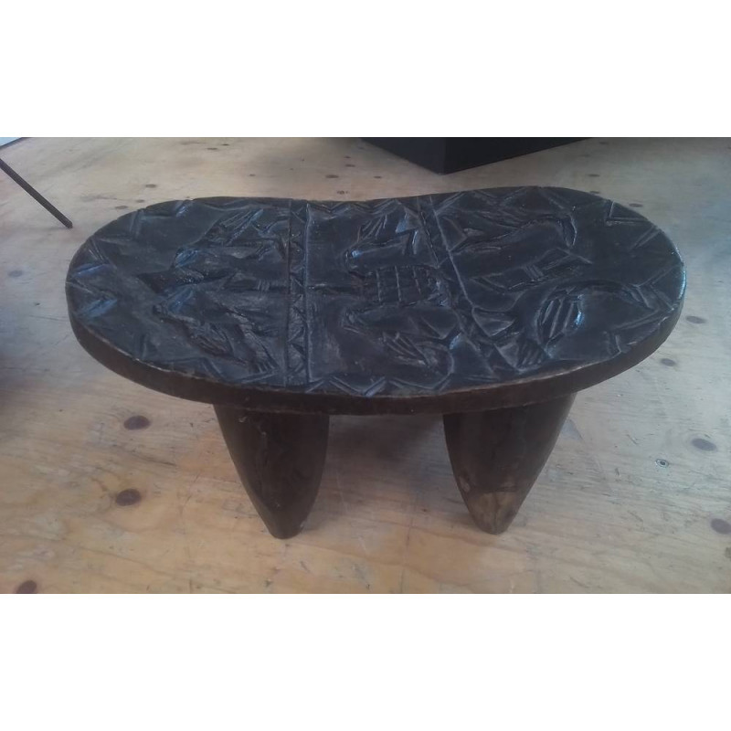 TABOURET AFRICAIN BOIS SCULPTÉ 