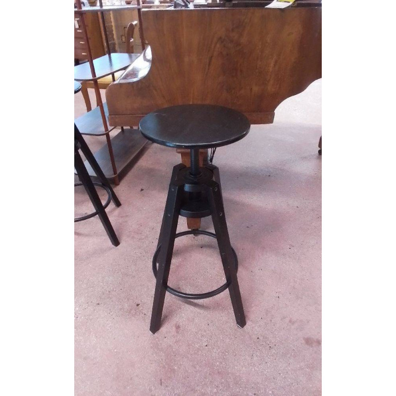 TABOURET A VIS 