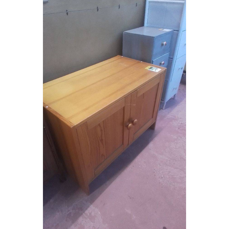 MEUBLE D’APPOINT EN PIN 