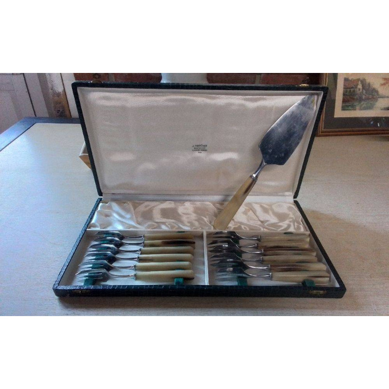 COFFRET INOX SERVICE A GATEAU