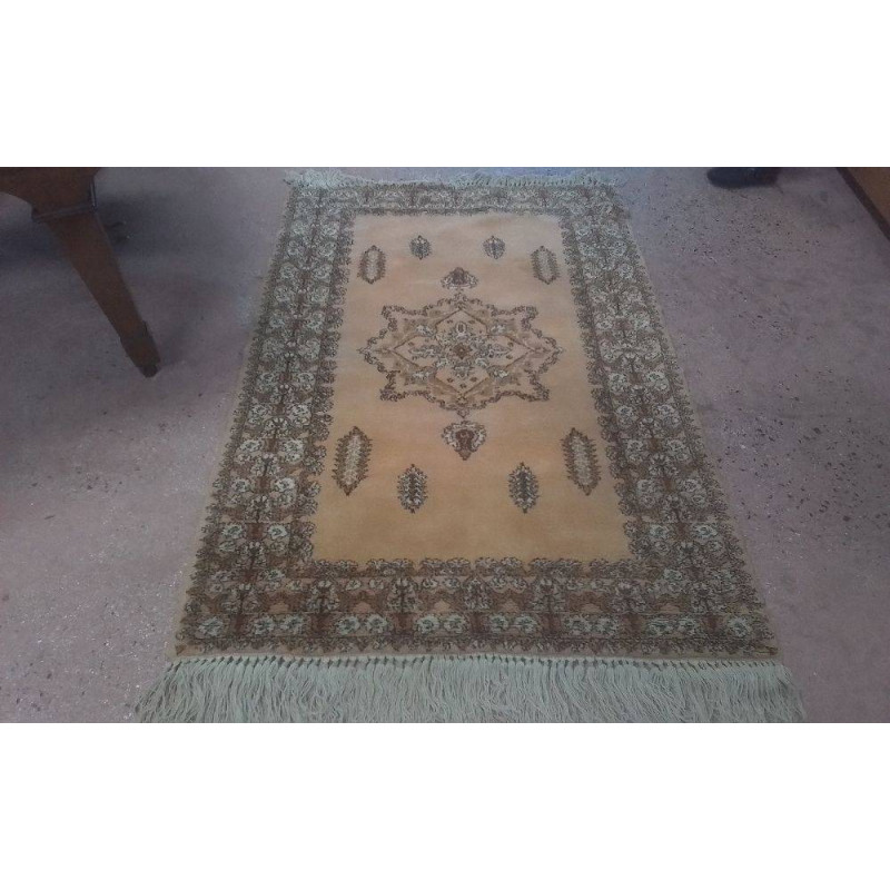 TAPIS FAIT MAIN 182X123