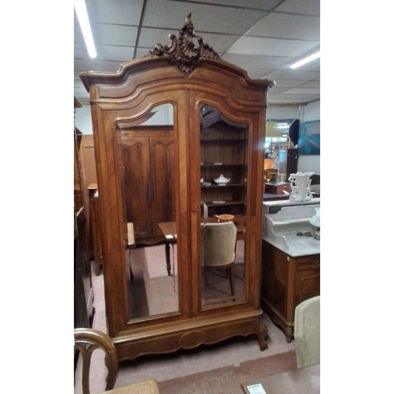 ARMOIRE STYLE LOUIS XV