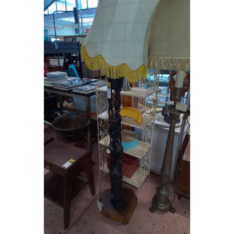 LAMPADAIRE AFRICAIN 