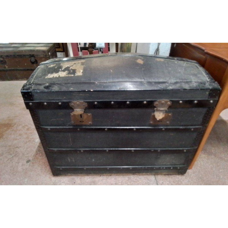 MALLE ANCIENNE BOMBEE