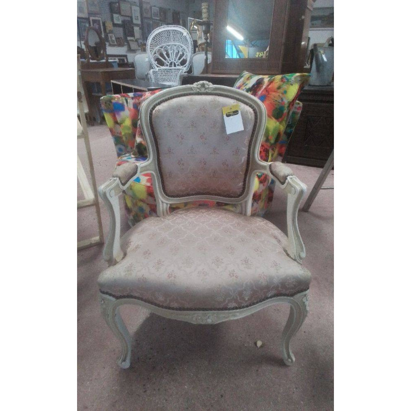 FAUTEUIL CABRIOLET STYLE LOUIS XV